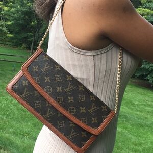 Authentic Louis Vuitton Vintage Pochette Clutch GM